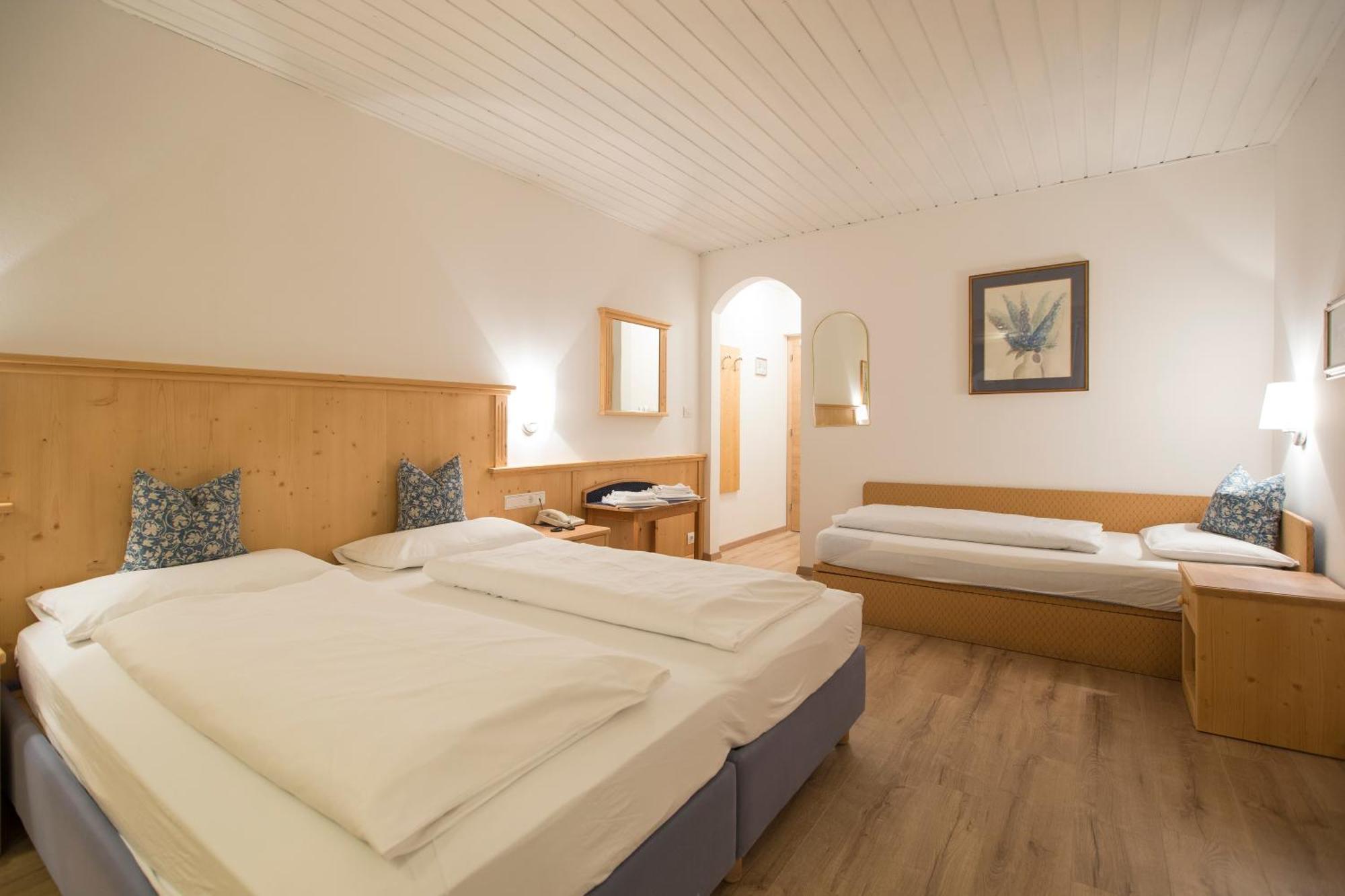 Hotel Krondlhof Брунико Номер фото