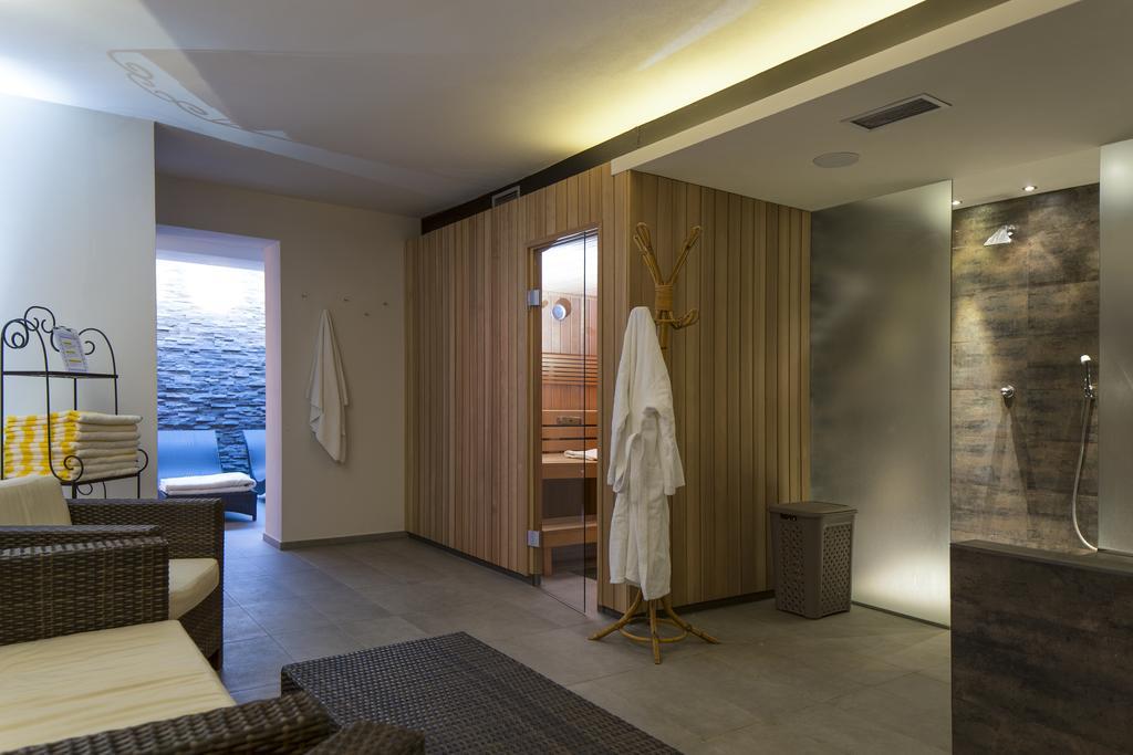 Hotel Krondlhof Брунико Экстерьер фото